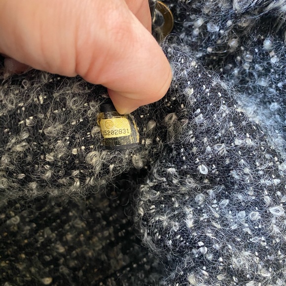 SOLD Chanel Tweed Trim Light Grey Leather Tote - Picture 16 of 16